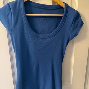 Pilcro Blue Scoop Neck Tee Shirt Size Medium